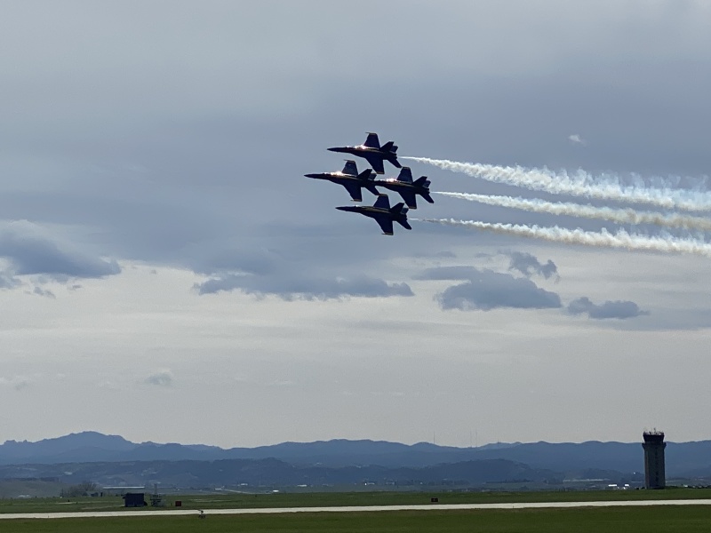 2022/05(May)/BlueAngels-Ellis-AFB/800x600_2022-05-14-Blue-Angels-Ellis-AFB-104.JPG