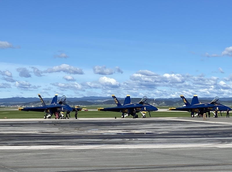 2022/05(May)/BlueAngels-Ellis-AFB/800x600_2022-05-15-Blue-Angels-Ellis-AFB-003.JPG