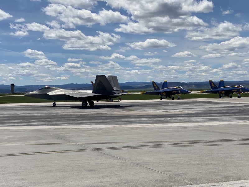2022/05(May)/BlueAngels-Ellis-AFB/800x600_2022-05-15-Blue-Angels-Ellis-AFB-063.JPG