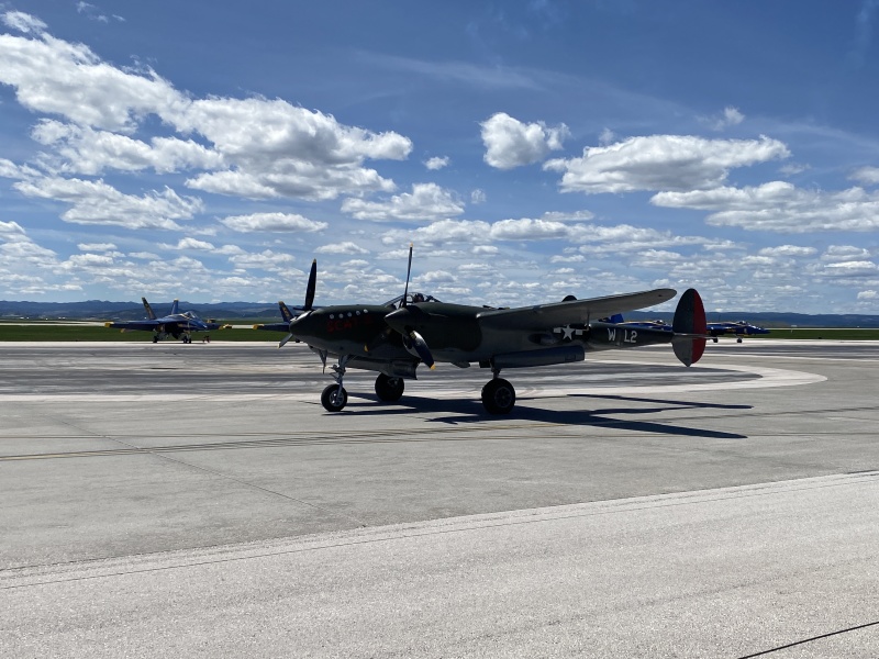 2022/05(May)/BlueAngels-Ellis-AFB/800x600_2022-05-15-Blue-Angels-Ellis-AFB-067.JPG