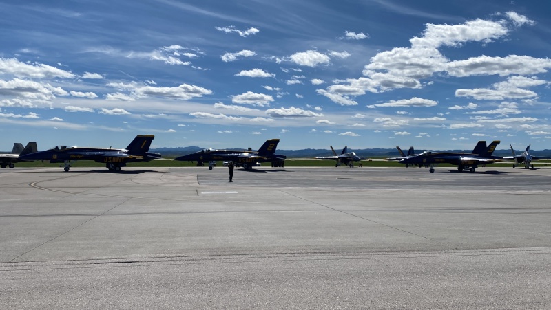 2022/05(May)/BlueAngels-Ellis-AFB/800x600_2022-05-15-Blue-Angels-Ellis-AFB-073.JPG