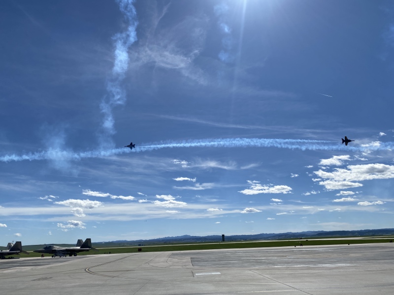 2022/05(May)/BlueAngels-Ellis-AFB/800x600_2022-05-15-Blue-Angels-Ellis-AFB-115.JPG