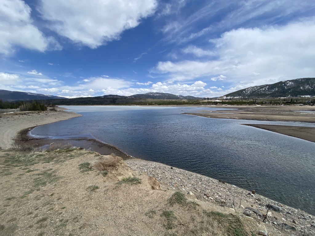 2022/05(May)/Colorado-Ben-Kavita/1024x768_2022-05-01-Colorado-15-Lake-Dillon.JPG