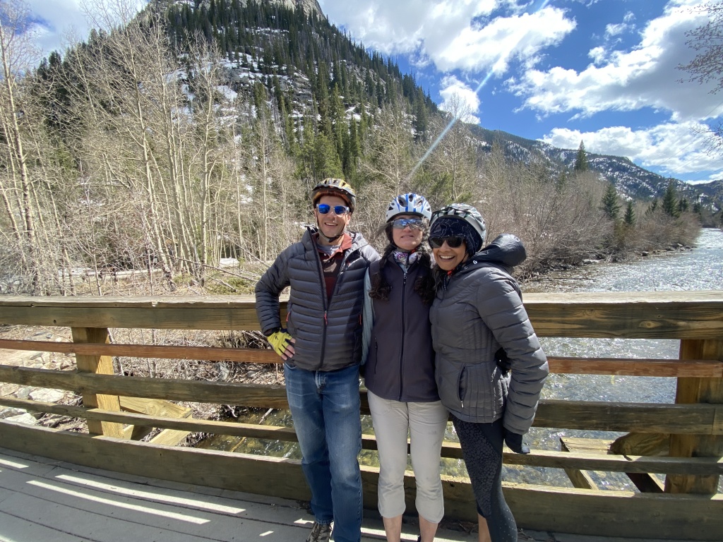 2022/05(May)/Colorado-Ben-Kavita/1024x768_2022-05-05-Colorado-67-Ben-Suzi-Kavita.JPG