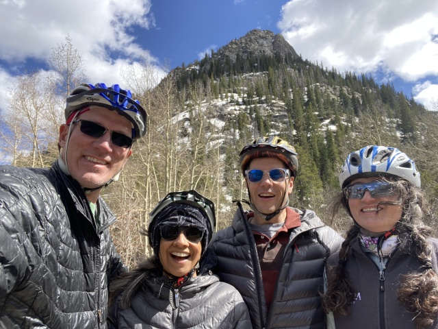 2022/05(May)/Colorado-Ben-Kavita/640x480_2022-05-05-Colorado-68-Travis-Kavita-Ben-Suzi.JPG