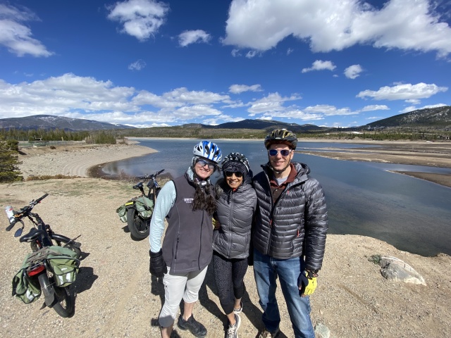 2022/05(May)/Colorado-Ben-Kavita/640x480_2022-05-05-Colorado-71-Suzi-Kavita-Ben.JPG