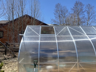 2022-04-30-Colorado-07-Justin-Greenhouse-damage.JPG