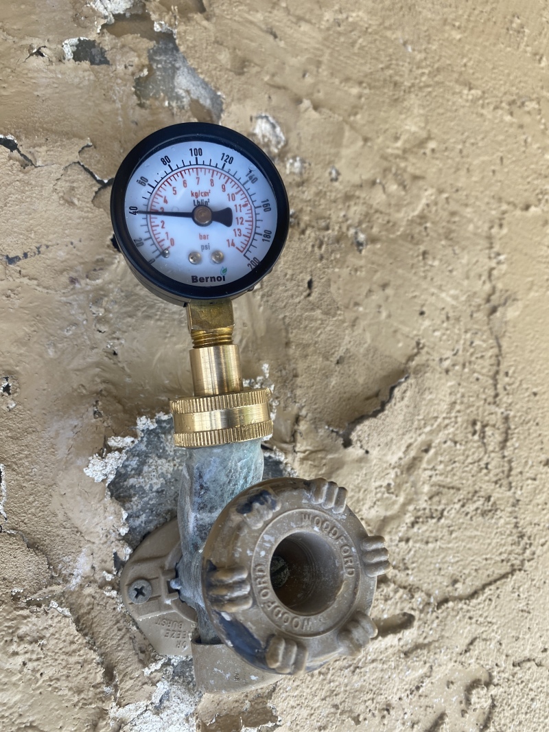 2022-05-10-House-11-Water-Pressure-outside-faucet.JPG