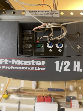 2022-08-16-House-01-garage-door-opener-problems.JPG