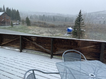 2022-05-20-Snow-01.JPG