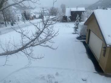 2022-05-24-Snow-01.JPG