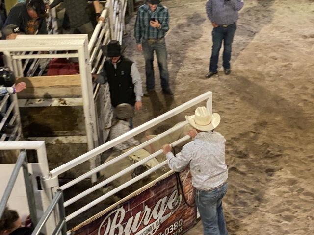 2022/05(May)/VA-SAVD-Sturgis-SD-plus-parents/640x480_2022-05-14-Sturgis-SD-03-Bull-Riding-Rodeo.JPG