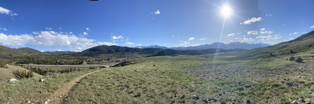 2022/06(June)/Colorado-Chance-Dax-Aditi-Chance/640x480_2022-06-01-Colorado-007-Suzi-Trailrun.JPG