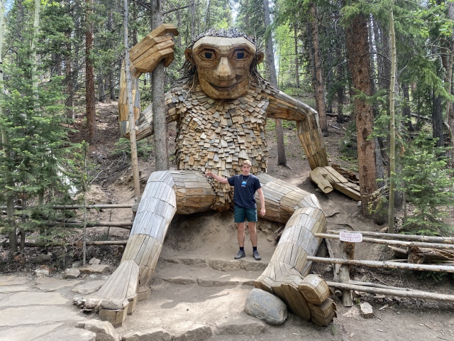 2022/06(June)/Colorado-Chance-Dax-Aditi-Chance/640x480_2022-06-17-Colorado-Isak-Heartstone-02-Ian.JPG