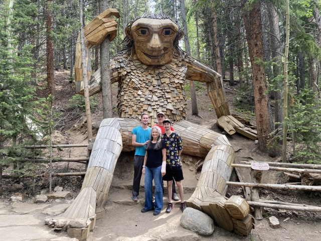 2022/06(June)/Colorado-Chance-Dax-Aditi-Chance/640x480_2022-06-17-Colorado-Isak-Heartstone-08-Chance-Travis-Suzi-Dax.JPG