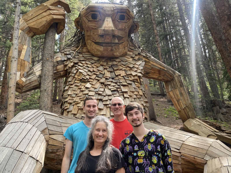 2022/06(June)/Colorado-Chance-Dax-Aditi-Chance/800x600_2022-06-17-Colorado-Isak-Heartstone-12-Chance-Travis-Suzi-Dax.JPG