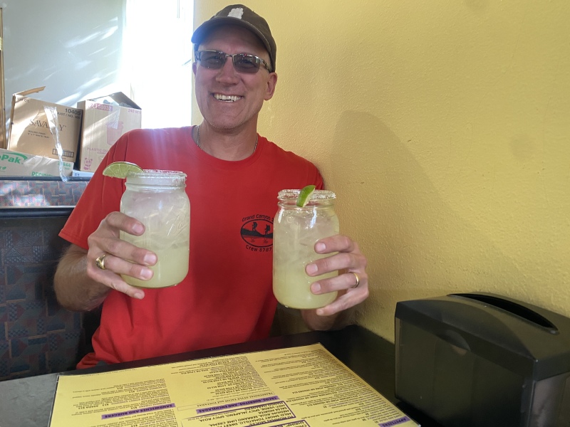 2022-06-17-Colorado-YoMamas-Cantina-01-Travis-double-margarita.JPG