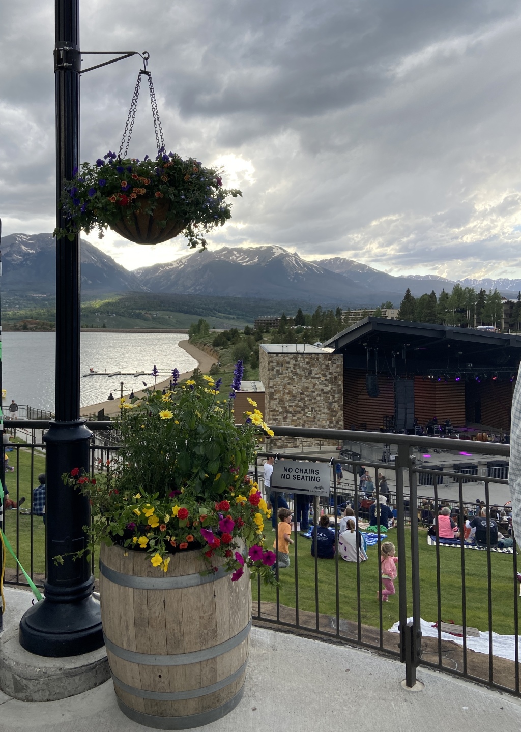 2022/06(June)/Colorado-Concerts/1024x768_2022-06-25-Colorado-MarchFourth-02.JPG