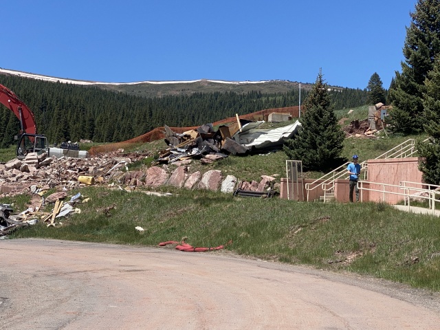 2022-06-21-Colorado-biking-to-Vail-Pass-02-Chance.JPG
