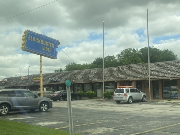 2022-06-07-VA-SAVD-Saginaw-WI-02-Blockbuster-sign.JPG