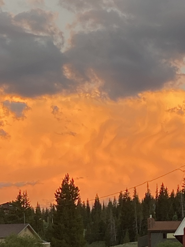 2022/07(July)/Colorado-Mark-Diane/640x480_2022-07-08-Colorado-04-sunset.JPG