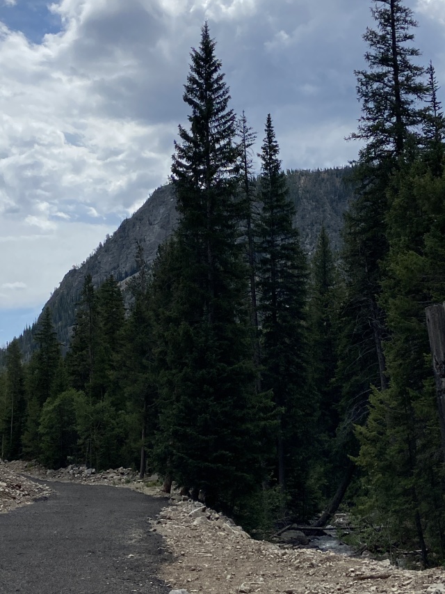 2022/07(July)/Colorado-Mark-Diane/640x480_2022-07-23-Colorado-Diane-01.JPG