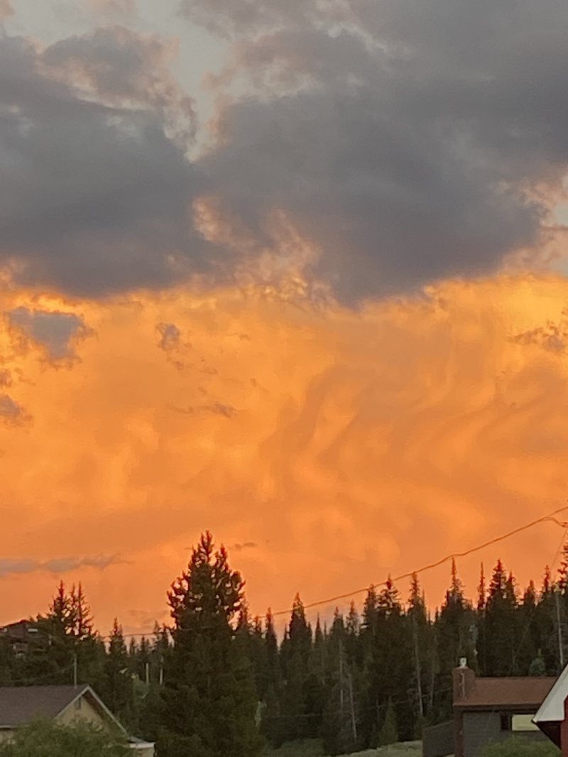 2022/07(July)/Colorado-Mark-Diane/800x600_2022-07-08-Colorado-04-sunset.JPG