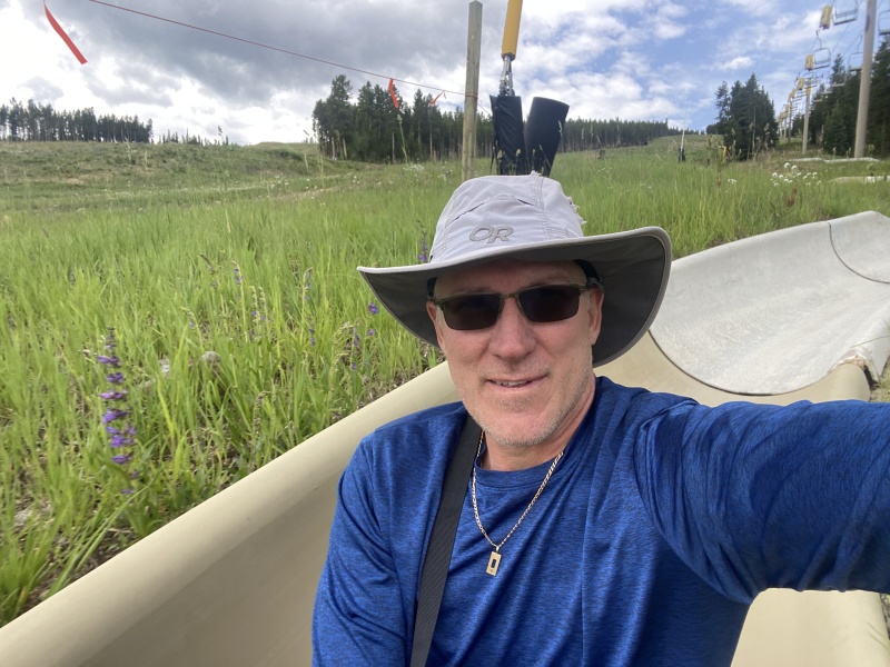 2022/07(July)/Colorado-Mark-Diane/800x600_2022-07-24-Colorado-Mark-Diane-Visit-15-Alpine-Slide-Travis.JPG