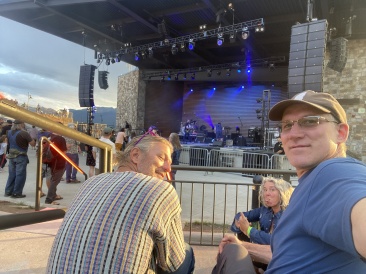 2022-07-22-Colorado-Mark-Diane-Visit-Oconnor-Brothers-Concert-18-Justin-Angie-Travis.JPG