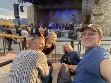 2022-07-22-Colorado-Mark-Diane-Visit-Oconnor-Brothers-Concert-19-Justin-Suzi-Angie-Travis.JPG