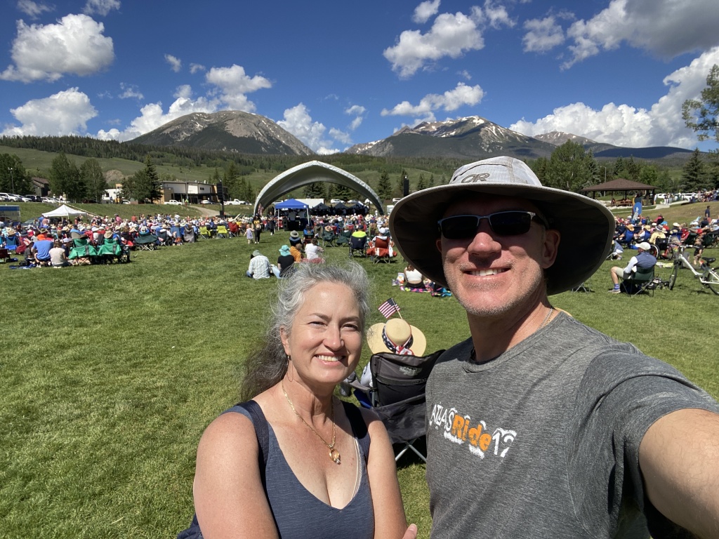 2022/07(July)/Colorado-Mike-Graciela/1024x768_2022-07-04-Colorado-05-Rainbow-Park-Suzi-Travis.JPG
