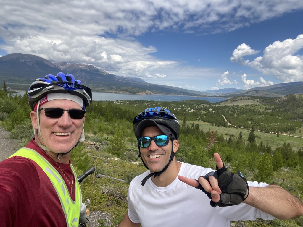 2022/08(August)/Colorado-Chris-Hello-watching-Blaze/1024x768_2022-07-29-ChrisHellow-10-Travis.JPG