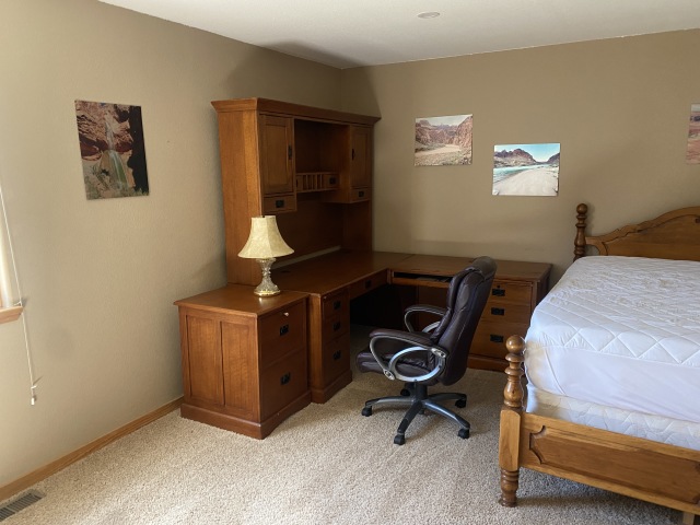 2022-08-31-House-Pic-before-renters-02-Grand-Canyon.JPG