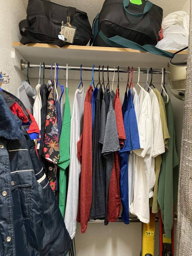 2022-09-08-House-Pic-before-renters-24-MasterCloset.JPG