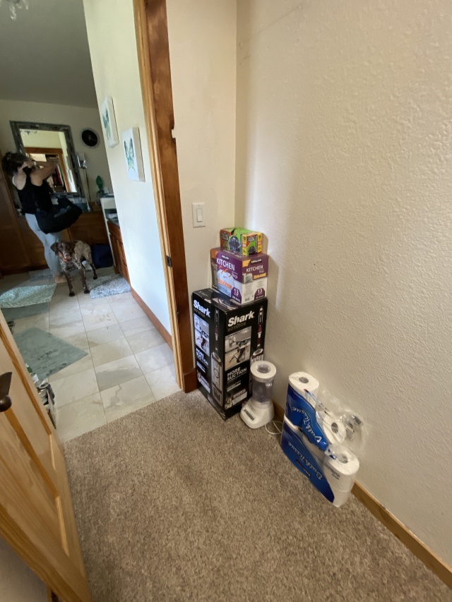 2022-09-08-House-Pic-before-renters-29-MasterCloset.JPG