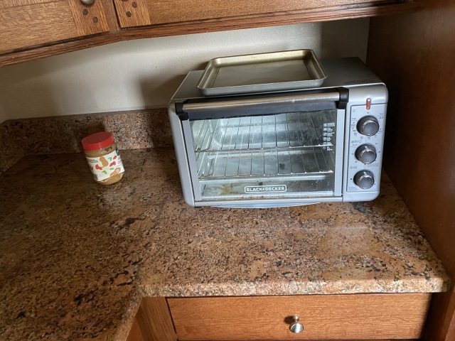 2022/08(August)/Colorado-House-Pics-Before-Renters/640x480_2022-09-08-House-Pic-before-renters-45-Kitchen.JPG