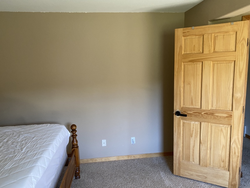 2022-08-31-House-Pic-before-renters-04-Grand-Canyon.JPG