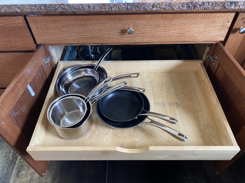 2022/08(August)/Colorado-House-Pics-Before-Renters/800x600_2022-09-08-House-Pic-before-renters-50-Kitchen.JPG