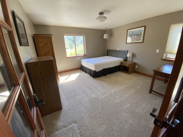 2022-08-31-House-Pic-before-renters-12-FrenchDoor.JPG