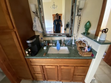 2022-09-08-House-Pic-before-renters-38-MasterBath.JPG