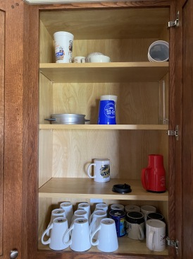 2022-09-08-House-Pic-before-renters-44-Kitchen.JPG