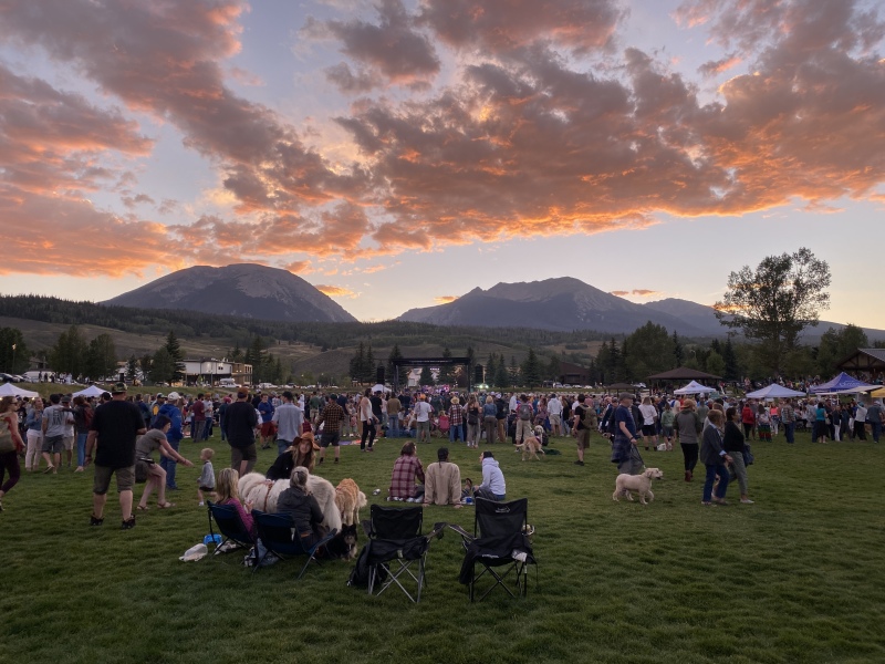 2022/08(August)/Colorado/800x600_2022-09-02-Colorado-01-Rainbow-Park.JPG