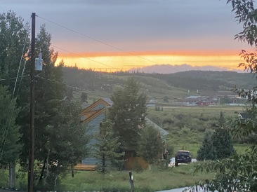 2022-08-16-Colorado-03-Sunset.JPG