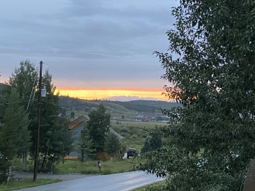2022-08-16-Colorado-04-Sunset.JPG