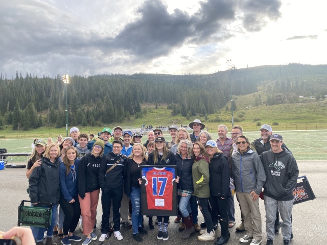 2022/08(August)/Summit-High-School-Vale-Shirt-dedication/640x480_2022-08-26-Summit-High-School-Vale-Dedication-08.JPG