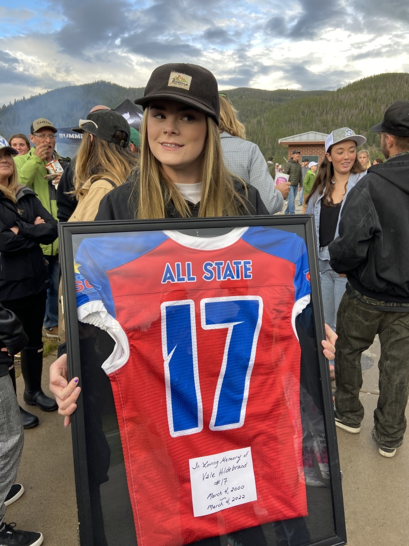 2022/08(August)/Summit-High-School-Vale-Shirt-dedication/800x600_2022-08-26-Summit-High-School-Vale-Dedication-12.JPG