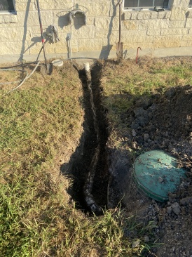 2022-09-21-Hutto-Broken-Sewer-line-06.JPG
