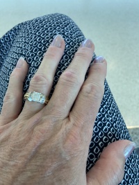2022/09(September)/Misc/2022-09-01-01-Suzi-Hands.JPG