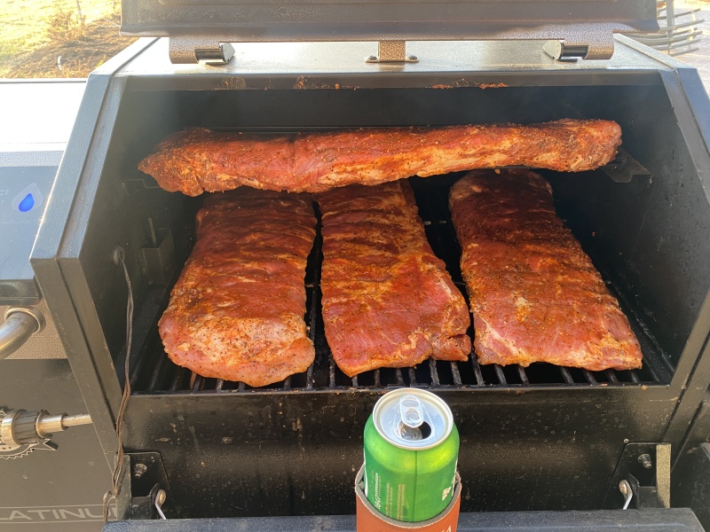2022/09(September)/Misc/800x600_2022-09-24-11-Ribs-for-friends.JPG
