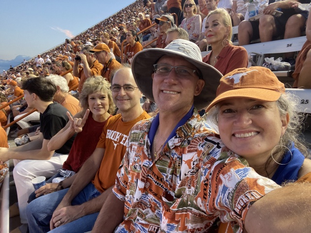 2022/09(September)/UT-Longhorn-Football/640x480_2022-09-17-UT-Longhorn-Football-20-Kim-Jim-Travis-Suzi.JPG